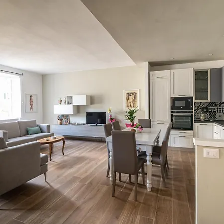 公寓 La Casa Del Pittore Squillantini 斯蒂亚