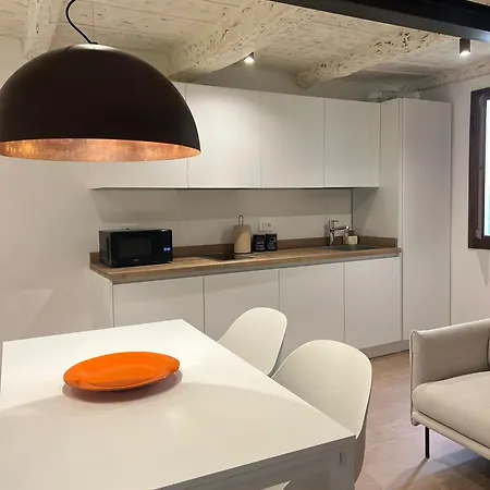 La Casa Del Pittore Squillantini 公寓